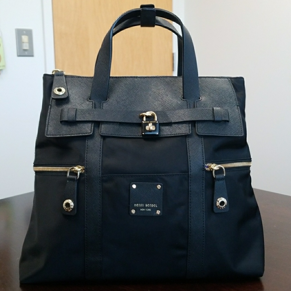 HENRI BENDEL Convertible Backpack Handbag Stachel